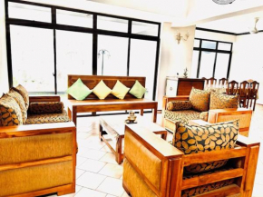 VILLA COLOMBO7 5BR HOLIDAY HOME UP to 10 Guests